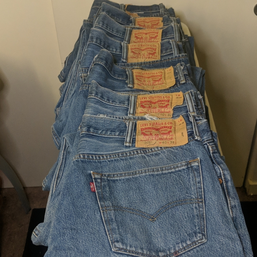 Levi 501 Original Shrink to fit Blue Jeans